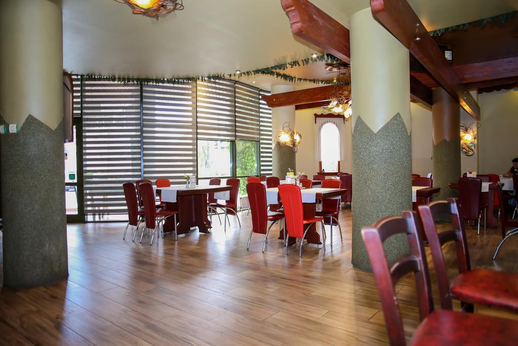 Hotel Silva Ватра-Дорней Экстерьер фото