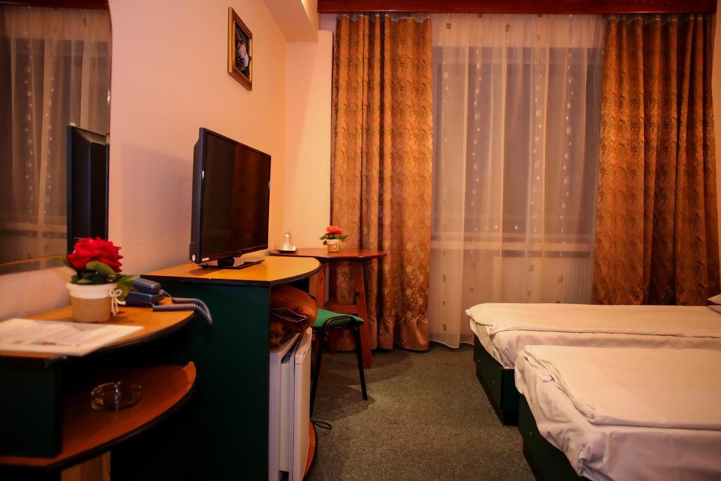 Hotel Silva Ватра-Дорней Экстерьер фото
