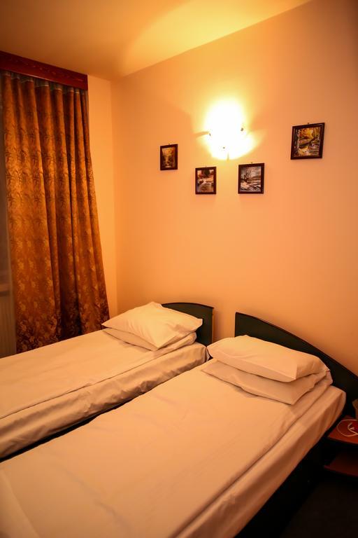 Hotel Silva Ватра-Дорней Экстерьер фото